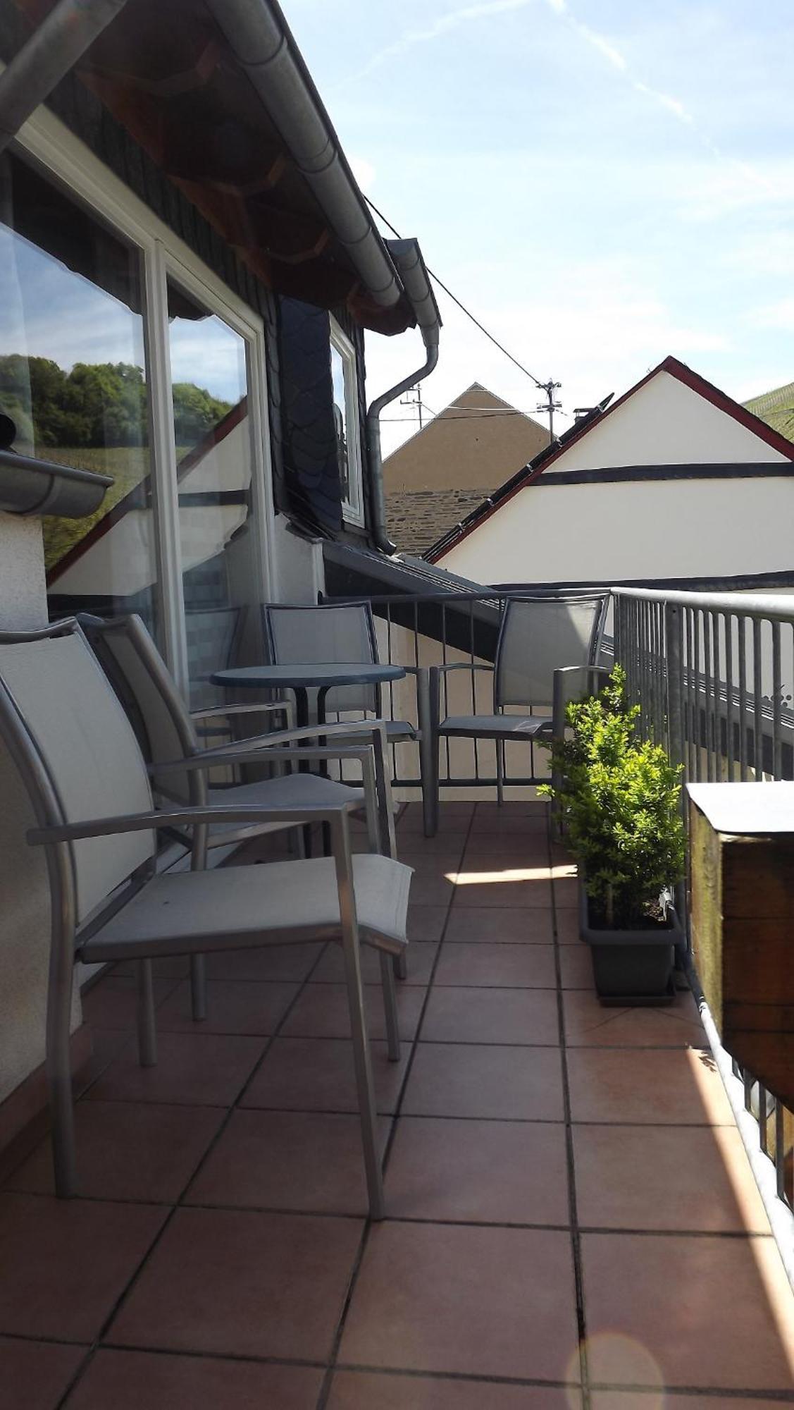 Apartamento Ferienweingut & Gutsrestaurant Becker Burgen  Exterior foto